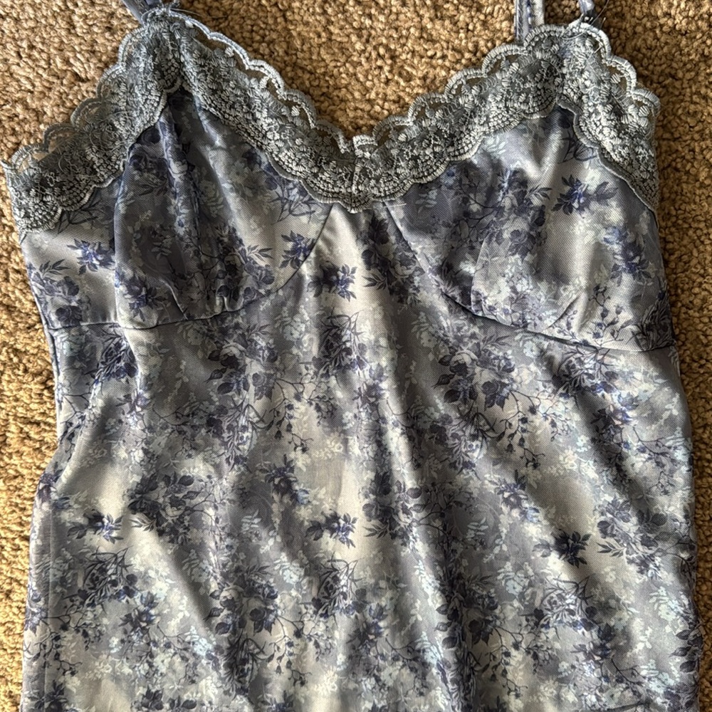 No Boundaries Gray Lace Dress - Picture 3 of 3